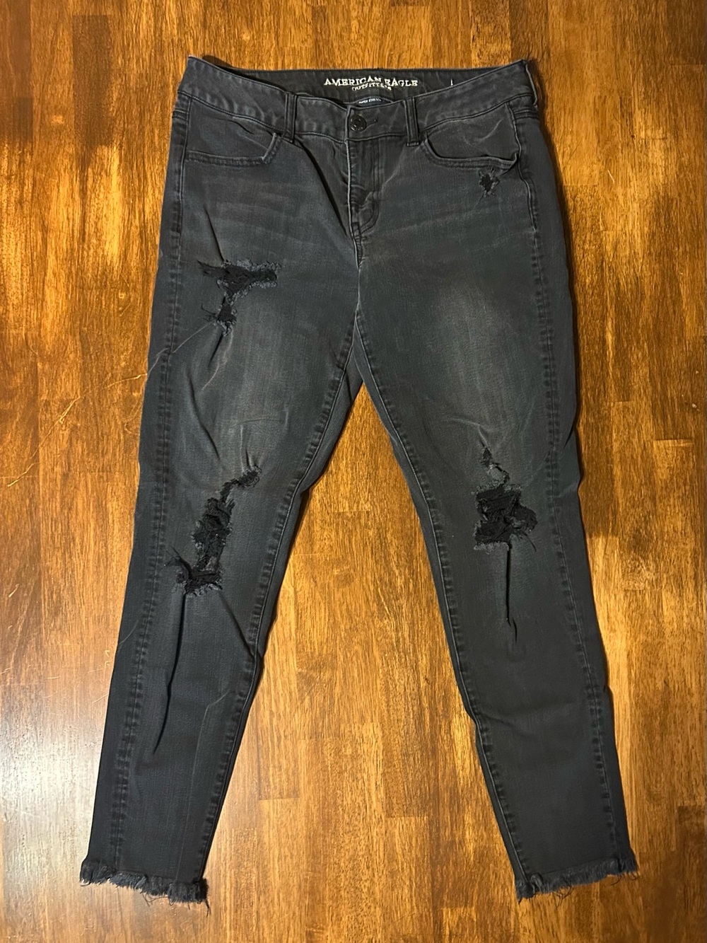 American Eagle Outfitters Black Distressed Skinny Jeans